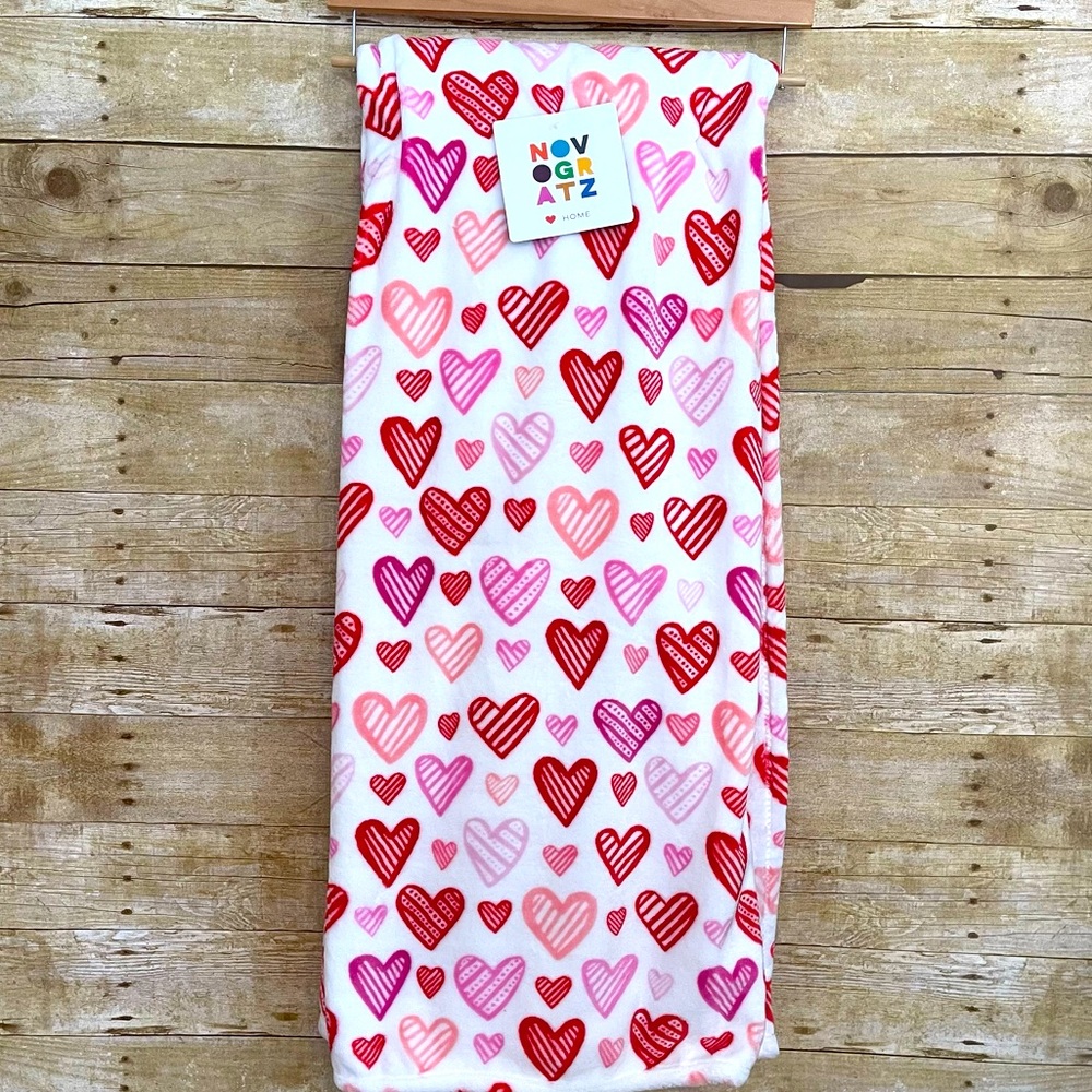 Home Heart Oversized Throw NWT